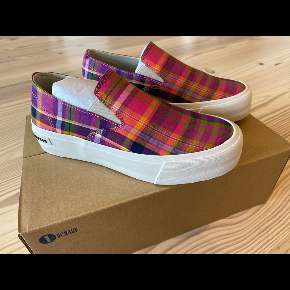 New Women’s SeaVees Baja platform slip on sneaker size 7.5